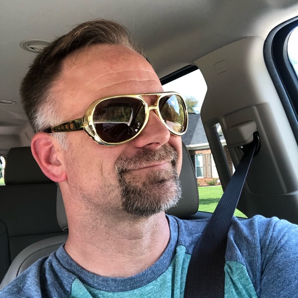 Meet your Posher, Todd - Picture 1 of 1